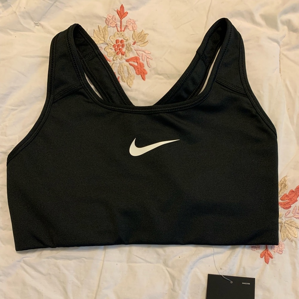 Brand new Nike women sport bra - size s